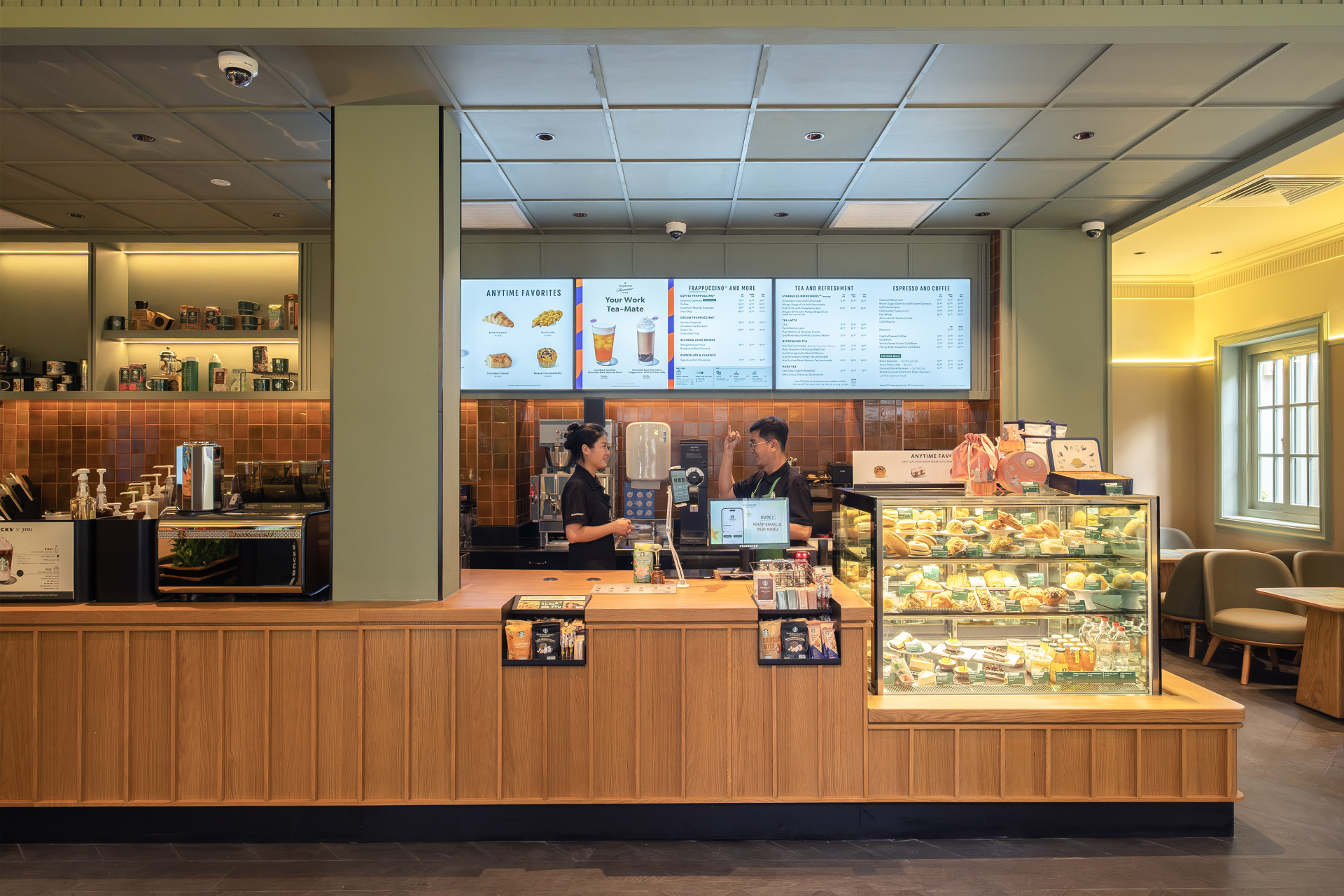 Lần đầu tiên của Starbucks: Mở cửa hàng