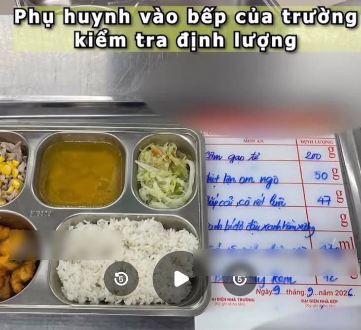 Là bà mẹ kỹ tính việc ăn uống của con, nhưng nói thật, nhìn hình ảnh 
