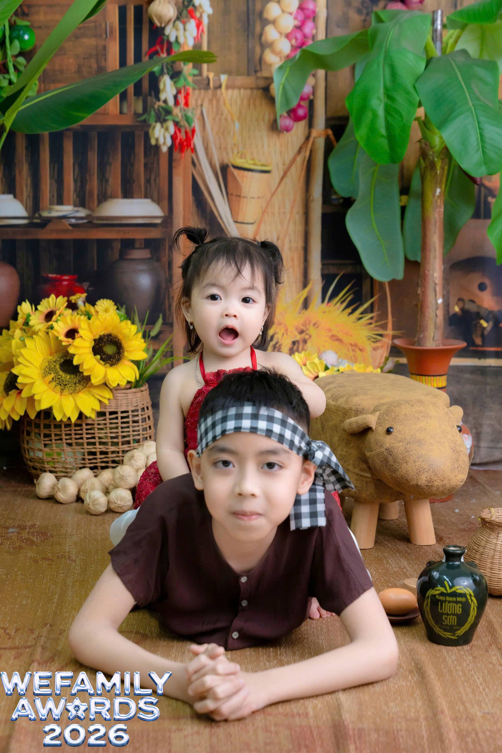 Trăn trở lớn nhất của chị là làm sao để các con vừa rèn được tính tự lập, vừa giữ được sự gắn kết khăng khít.  