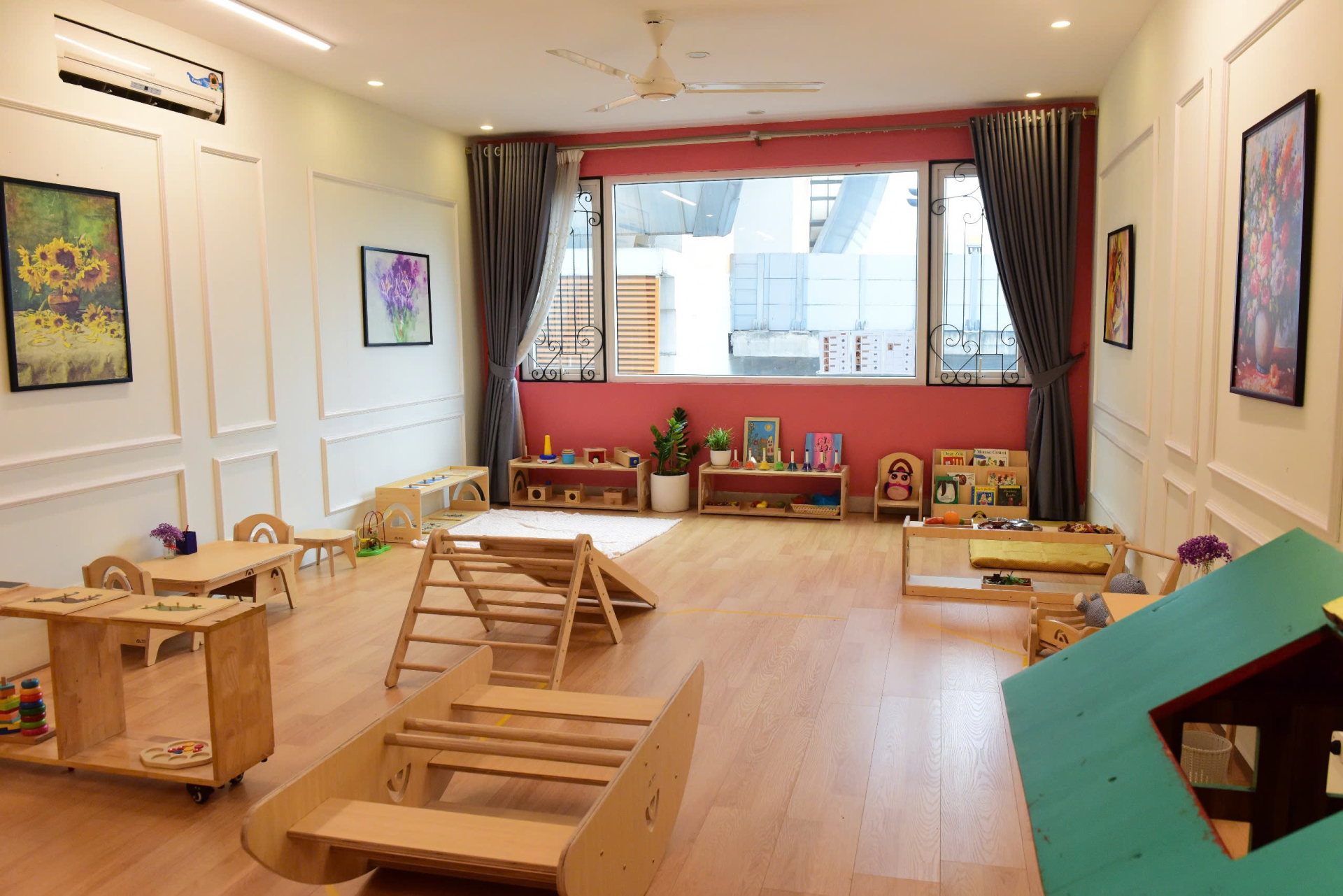 Đừng chỉ hỏi “trường có đẹp không”, hãy hỏi “mọi thứ ở đây đã nghĩ cho đứa trẻ đến mức nào?”