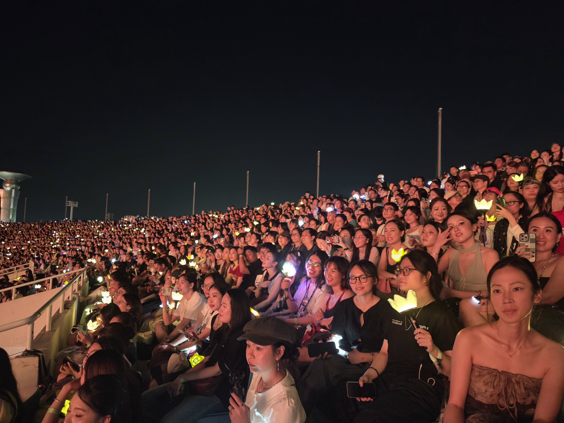 Phần lớn khách đã đặt phòng từ sớm, trung bình 76 ngày trước concert, theo Trip.com.
