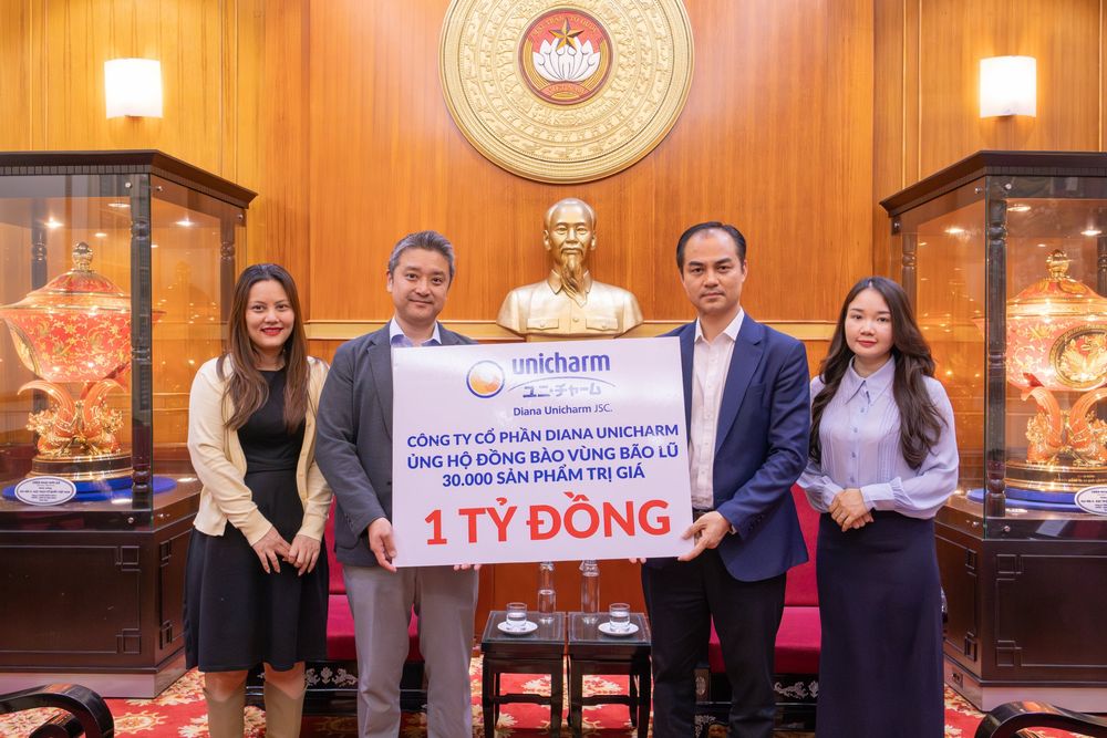 Diana Unicharm đã triển khai nhiều đợt cứu trợ khẩn cấp chung tay cùng người dân bị ảnh hưởng bởi bão lũ trong giai đoạn 2024-2026