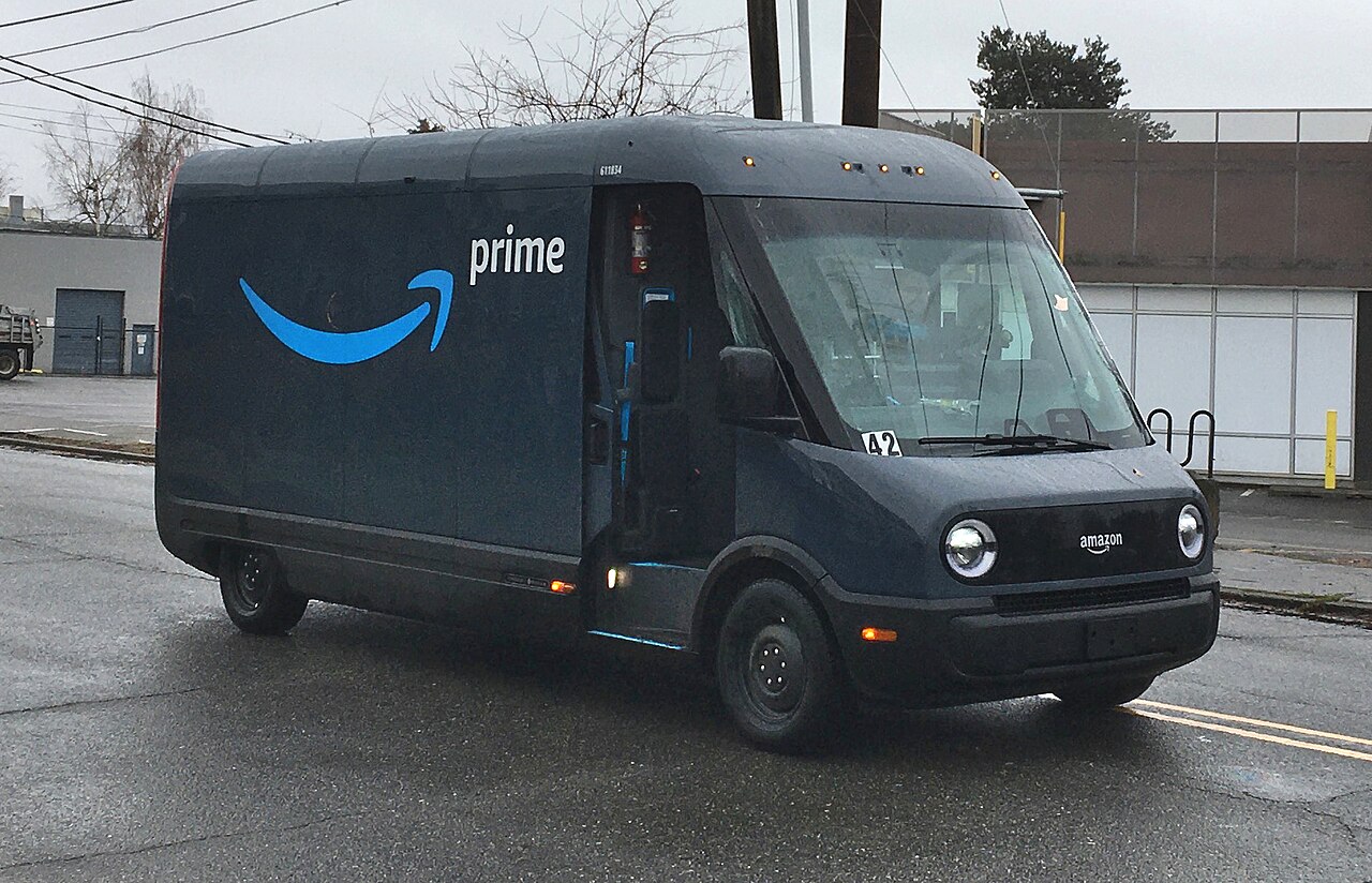 Năm 2025, các thành viên Amazon Prime tại Mỹ nhận hơn 8 tỷ sản phẩm trong cùng ngày hoặc ngày hôm sau. Ảnh: Jay8g / Wikimedia Commons (CC BY-SA 4.0)