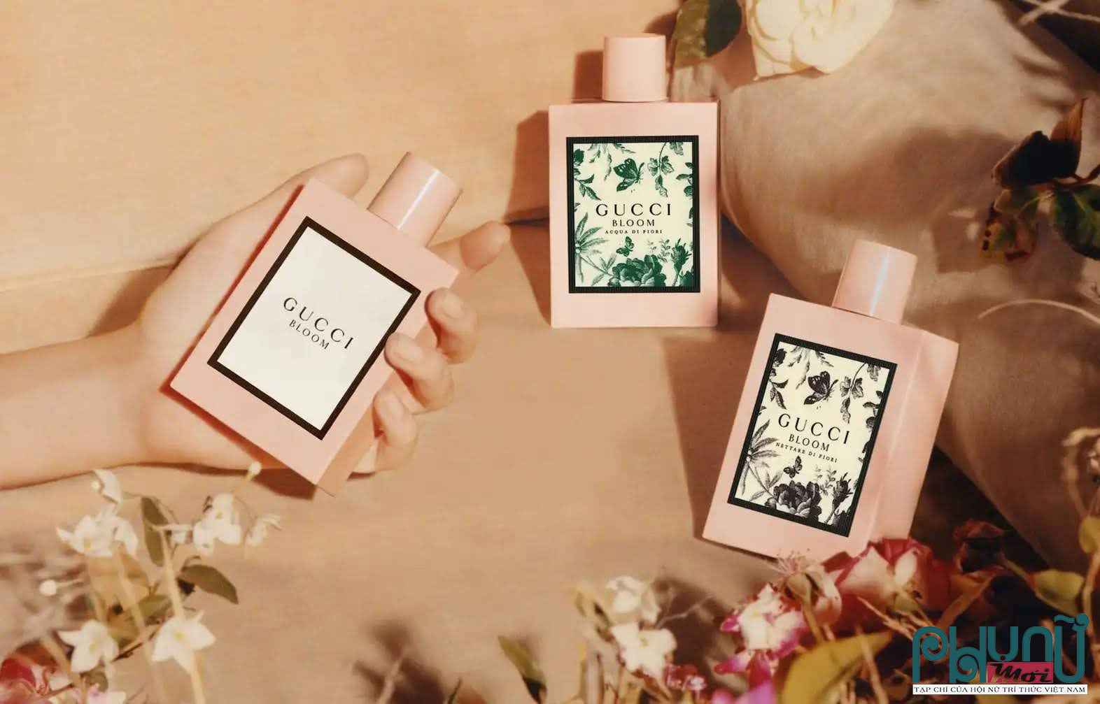 Gucci Bloom lại mang một tinh thần khác: dày hương hơn, rõ chất hoa trắng hơn.