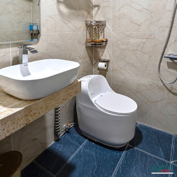 Bồn cầu liền khối Enic lắp đặt tại nhà khách