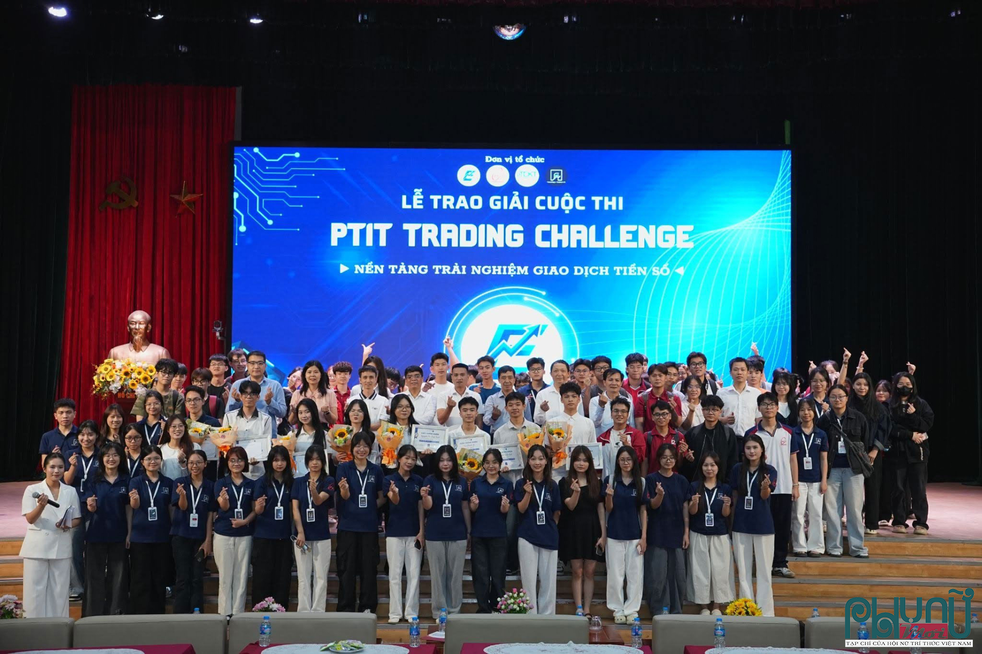 Sinh viên tham gia cuộc thi trải nghiệm giao dịch tiền số trên sàn PTIT Edu Exchange