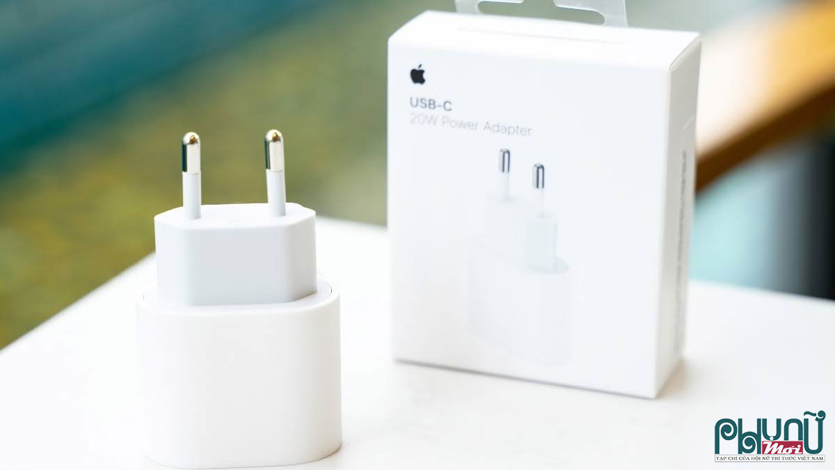 Công suất sạc cho điện thoại và MacBook khác nhau