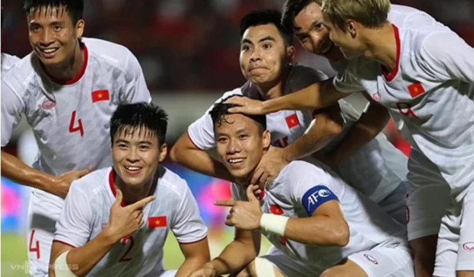 Việt Nam xếp nhì bảng sau trận thắng Indonesia