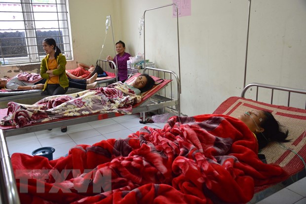 Các bệnh nhân bị ngộ độc khí tại Công ty Trách nhiệm hữu hạn Golden Victory Việt Nam đang được điều trị tại Trung tâm y tế huyện Nghĩa Hưng.
