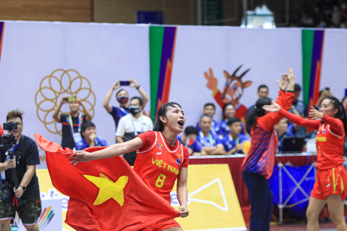   Niềm vui sướng của Huỳnh Ngoan khi Việt Nam lọt vào chung kết  