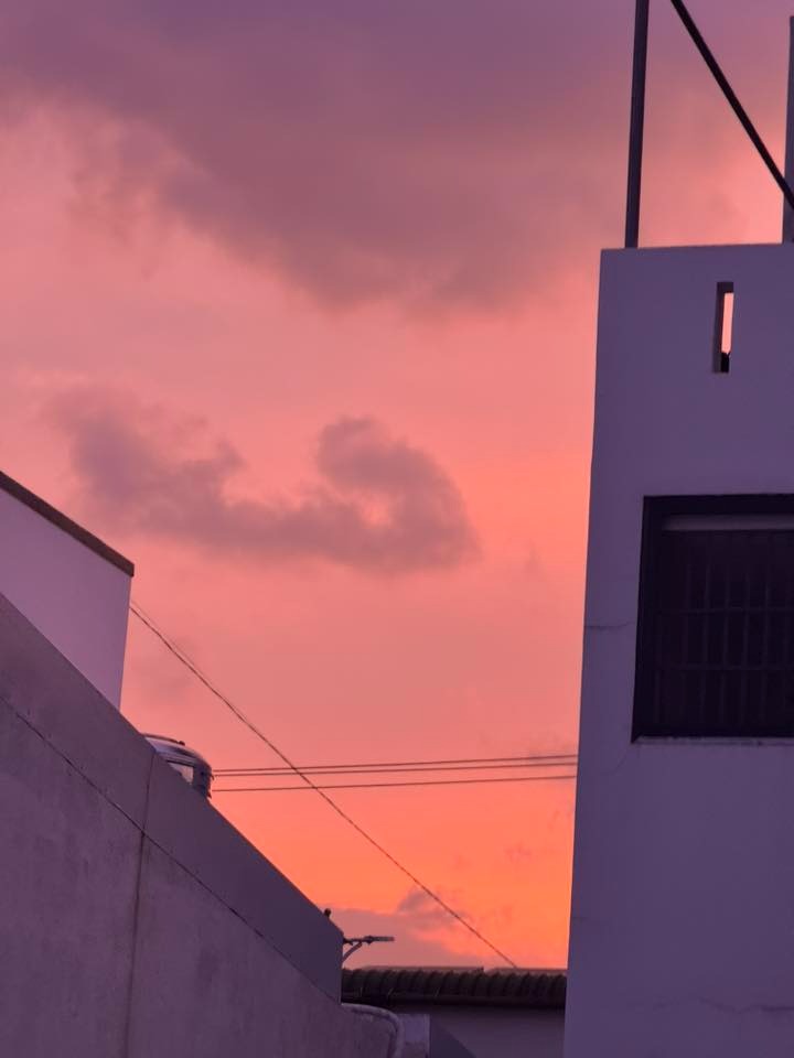 Xuất hiện bầu trời 