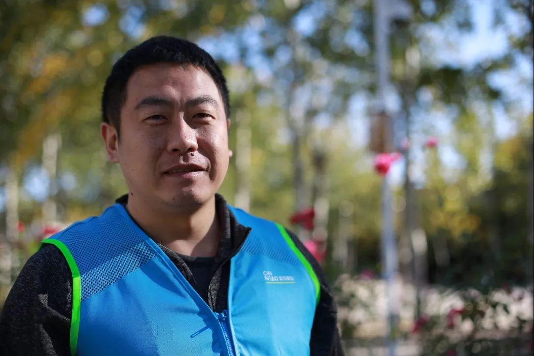 Đàm Siêu thường được gọi vui là shipper có học vấn cao nhất Trung Quốc