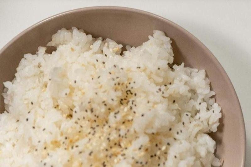 Ngày càng nhiều người tử vong vì bệnh tiểu đường, bác sĩ cảnh báo: Thà uống nước cầm hơi còn hơn ăn 3 loại bữa tối này