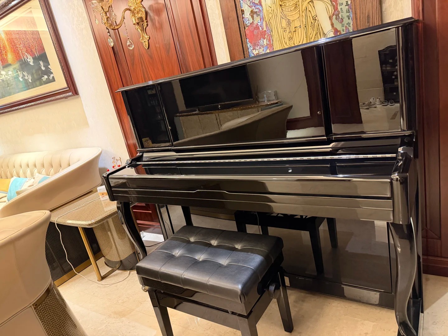 Fiona là du học sinh Singapore và đi làm thêm gia sư trong lúc về nước nghỉ lễ (Ảnh minh họa: Xiaohongshu)