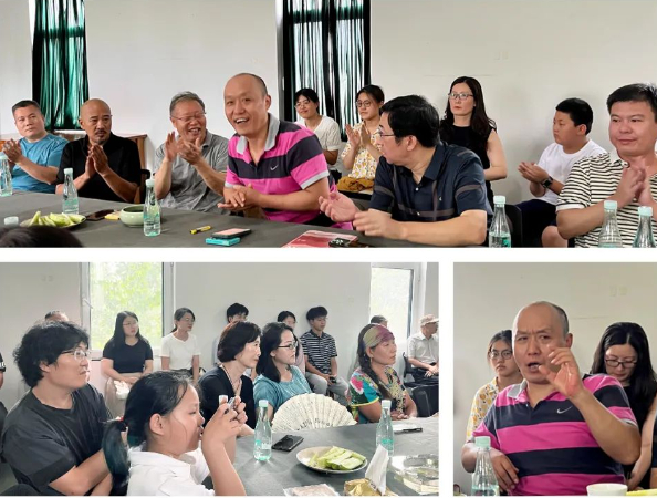 Giáo sư Hình Bân (áo kẻ hồng - đen) chia sẻ lại những trải nghiệm đi ship của mình (Ảnh: WeChat Học viện Đông Di)