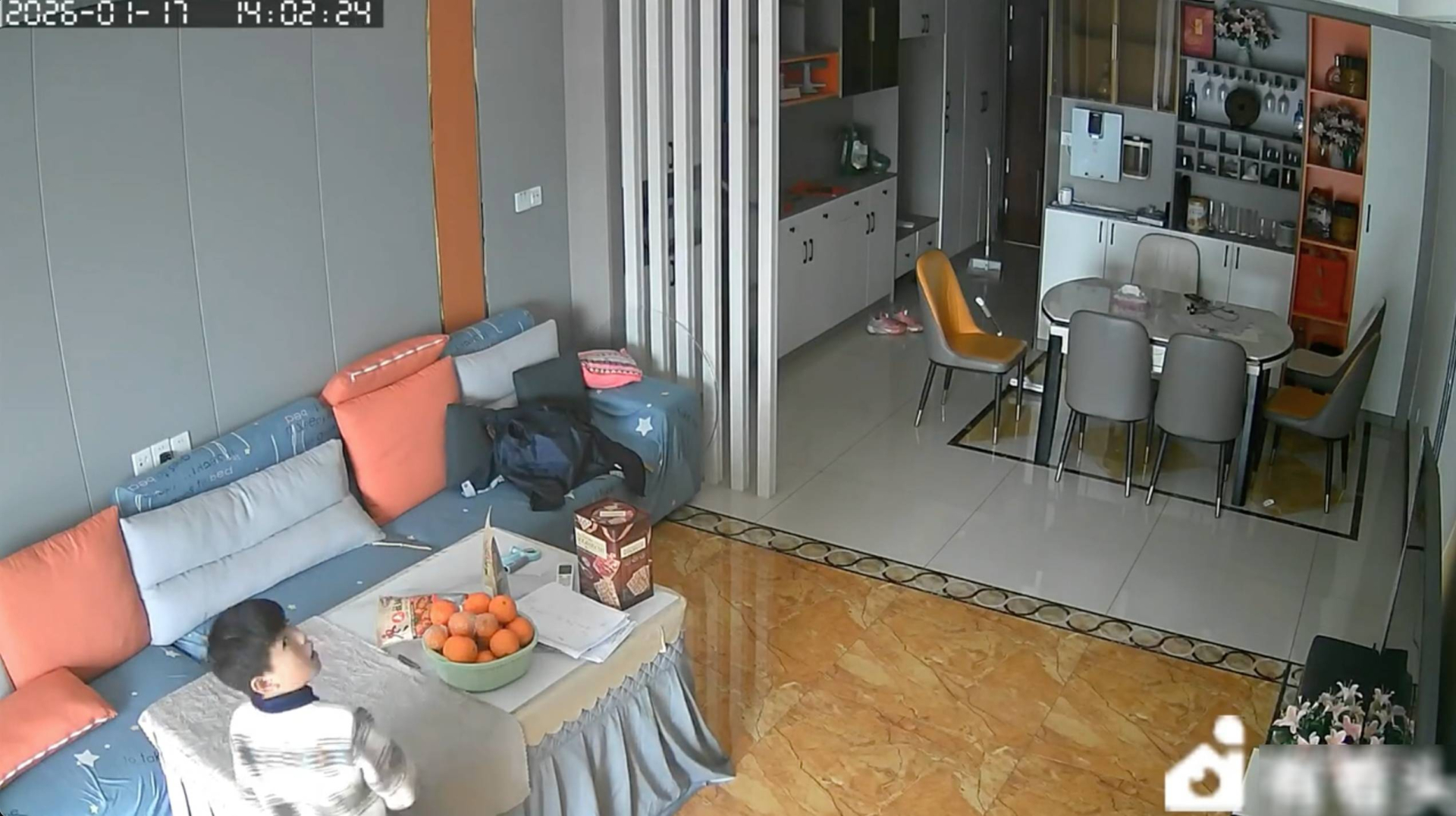 Liên tục những tiếng gọi với giọng nói rất giống người bố vang lên (Ảnh chụp màn hình)