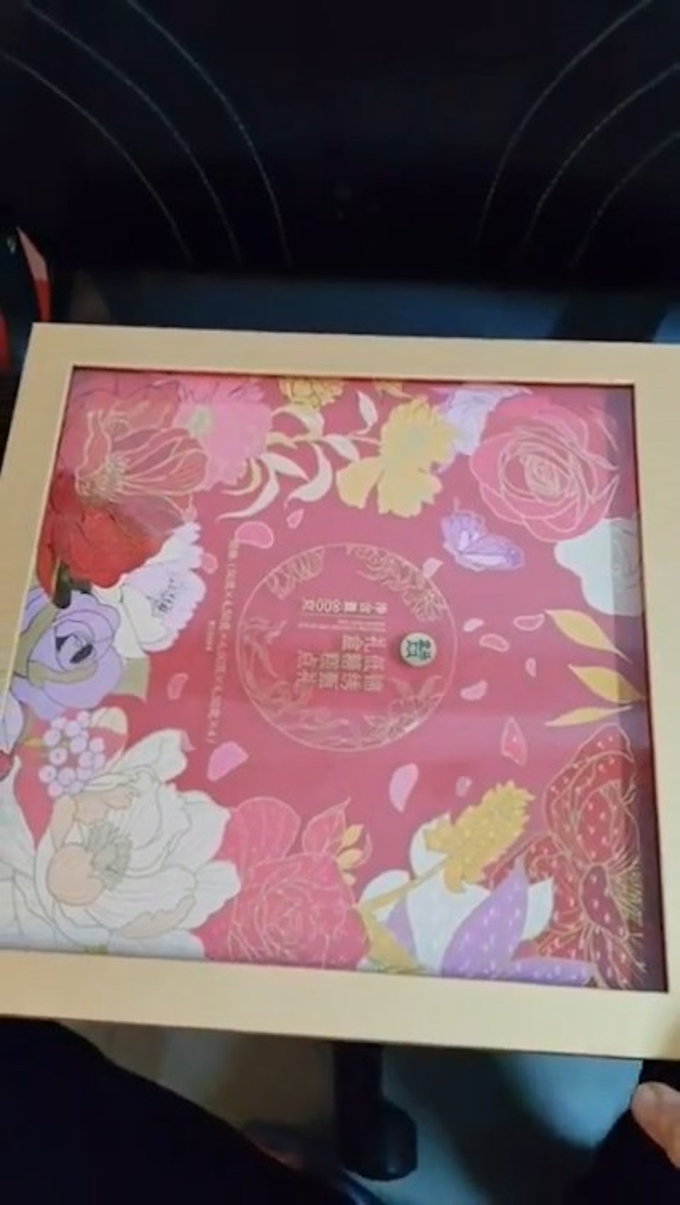 Hộp quà Tết có giá cao, phù hợp đem biếu tặng ngày Tết