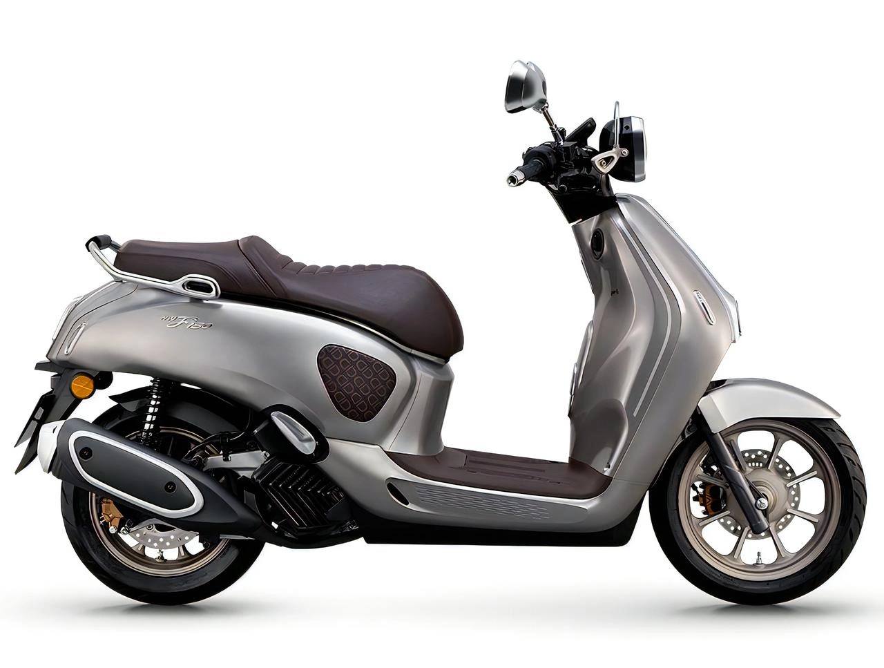 Honda ra mắt xe tay ga mới, ngoại hình nhiều điểm giống Vespa 