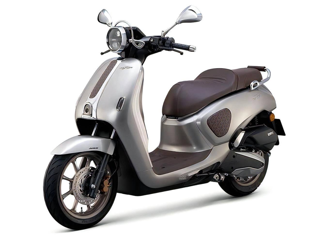 Honda ra mắt xe tay ga mới, ngoại hình nhiều điểm giống Vespa 