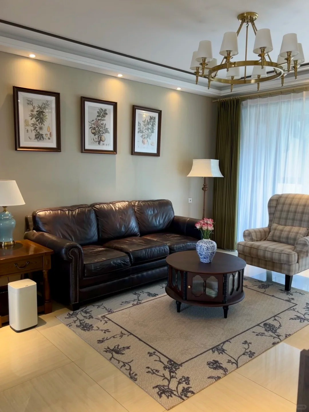 Đến năm 30 tuổi, tôi mới thấm thía lời mẹ dạy: Muốn nhà sạch, con phải biết buông...