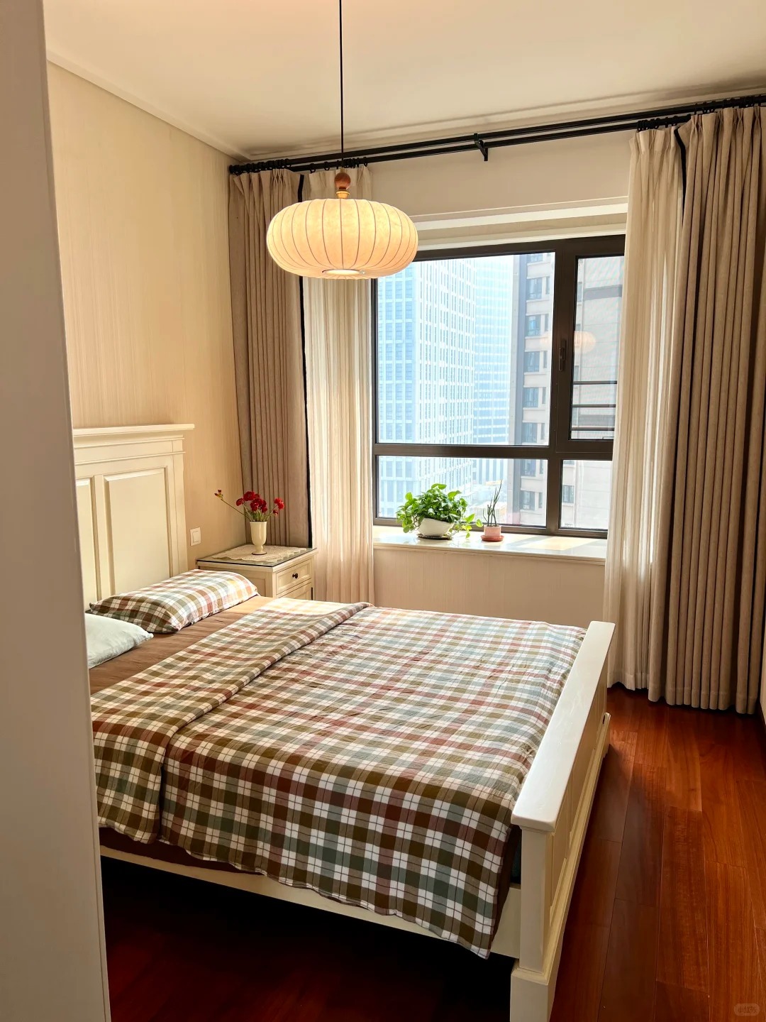 Đến năm 30 tuổi, tôi mới thấm thía lời mẹ dạy: Muốn nhà sạch, con phải biết buông...