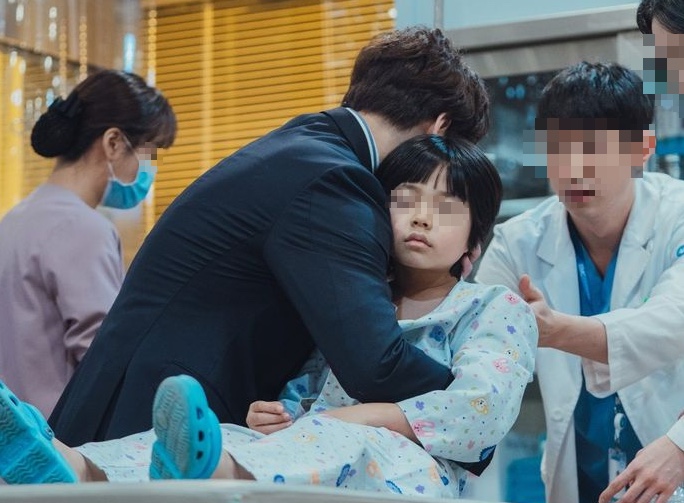 Cậu bé 12 tuổi đã mắc ung thư đại trực tràng giai đoạn cuối (Ảnh minh hoạ)