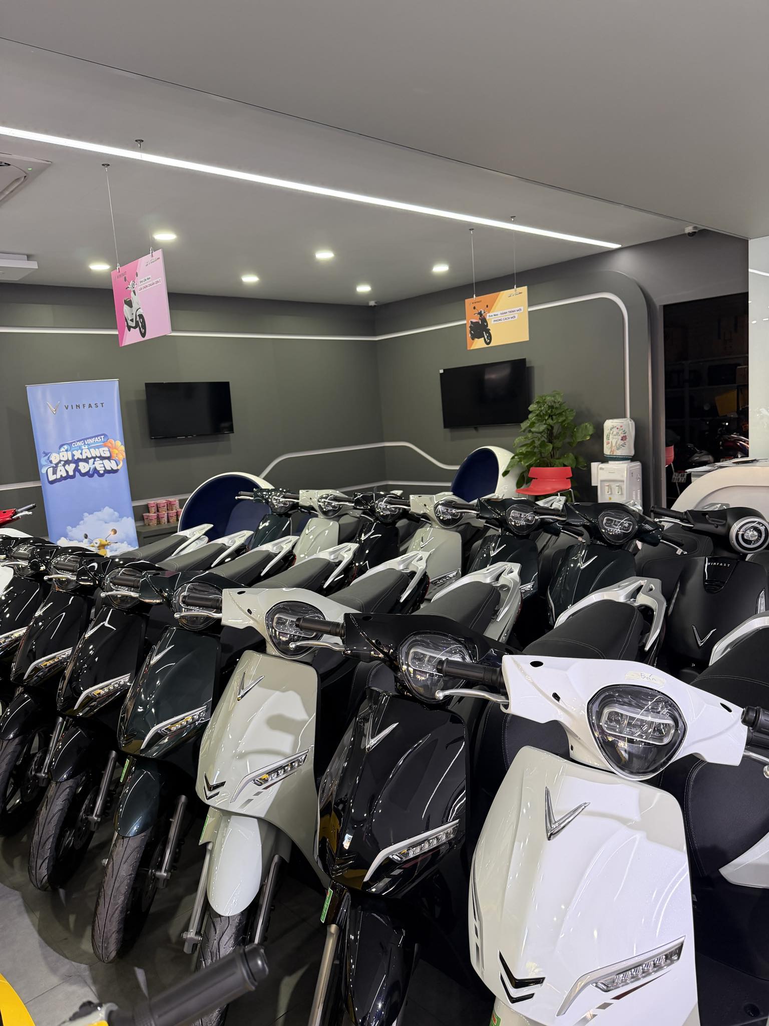 Xe máy điện trở thành sản phẩm hot bậc nhất những ngày qua (Ảnh: Đại lý VinFast)