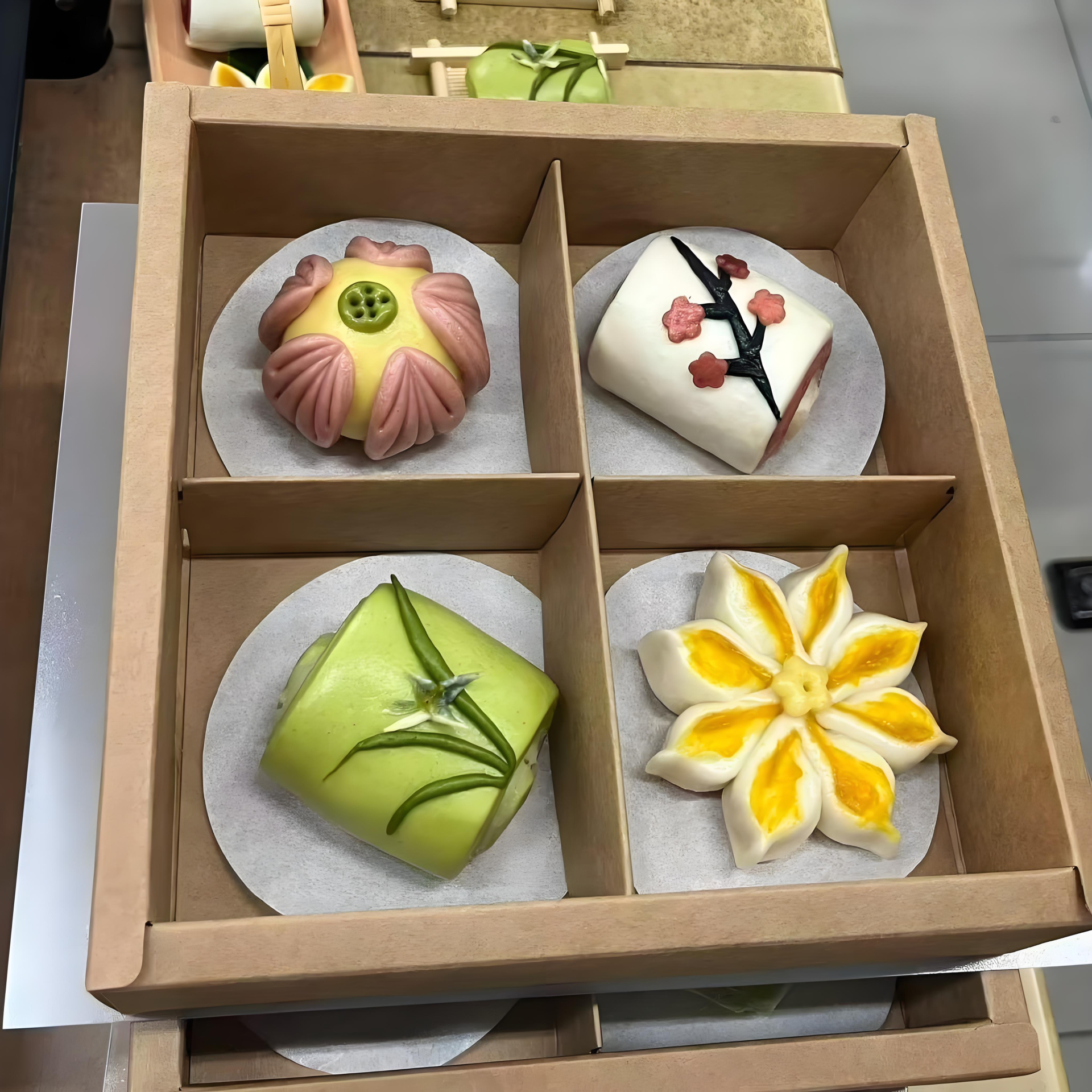 4 chiếc bánh bao hấp được bán với giá 30.000 NDT, khoảng 115 triệu VNĐ