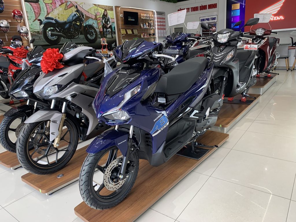 Giá xe máy Honda Air Blade mới nhất tháng 3/2026