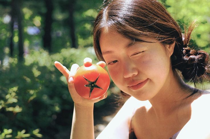 Cà chua là thực phẩm tốt cho gan nhưng giá rẻ, quen thuộc (Ảnh minh hoạ)