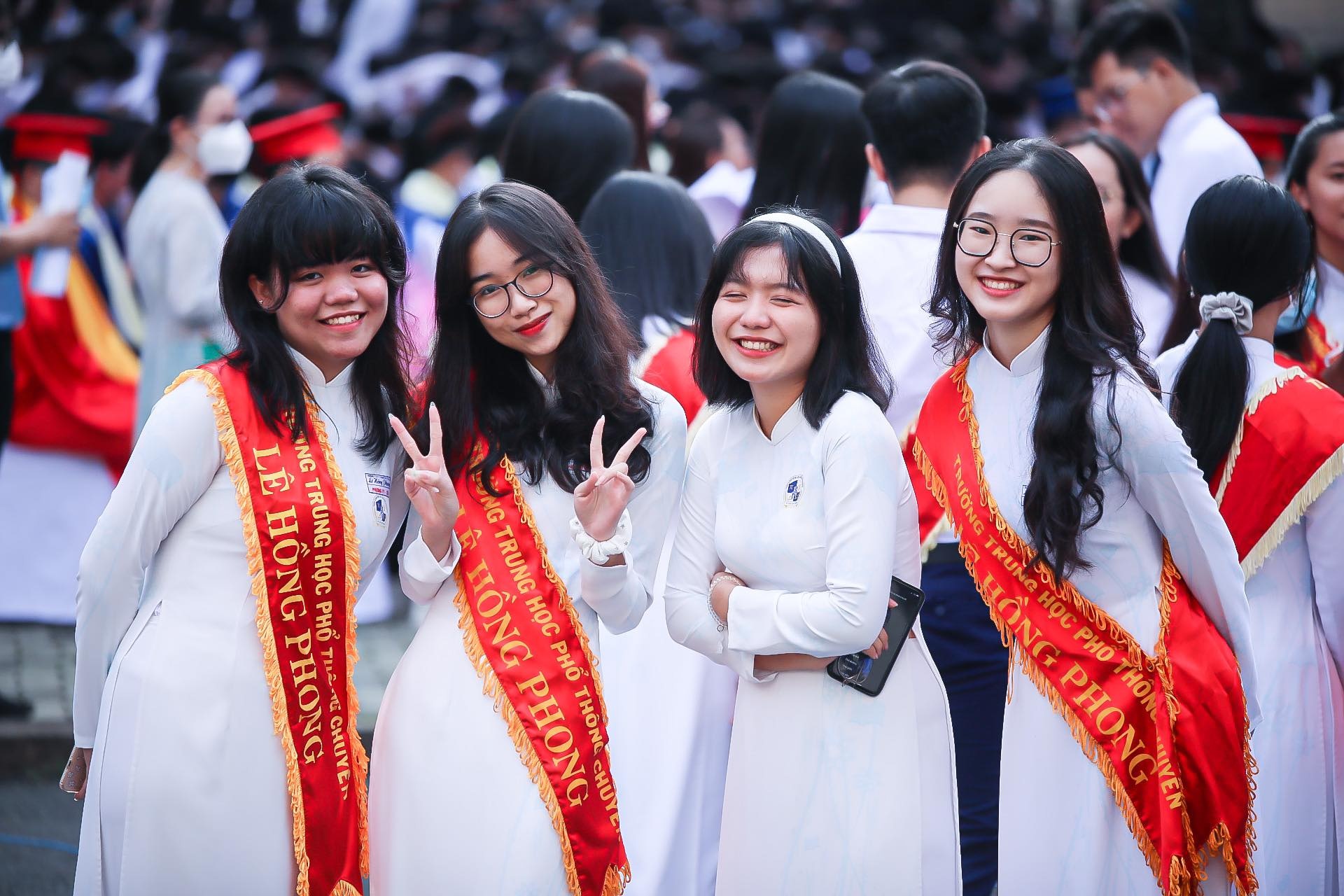 Nội dung đề thi chủ yếu nằm trong chương trình lớp 12, tuy nhiên vẫn có các kiến thức lớp 10, 11