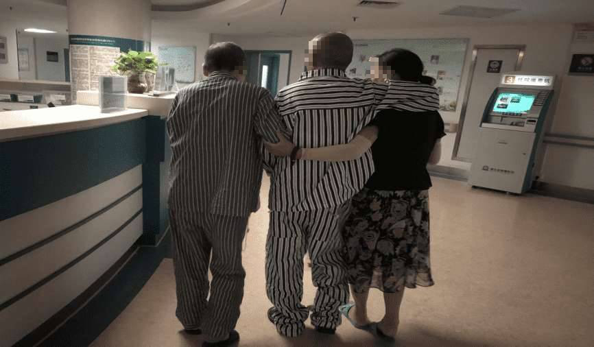 Cặp vợ chồng cùng mắc ung dạ dày (Ảnh NV từ website BV)