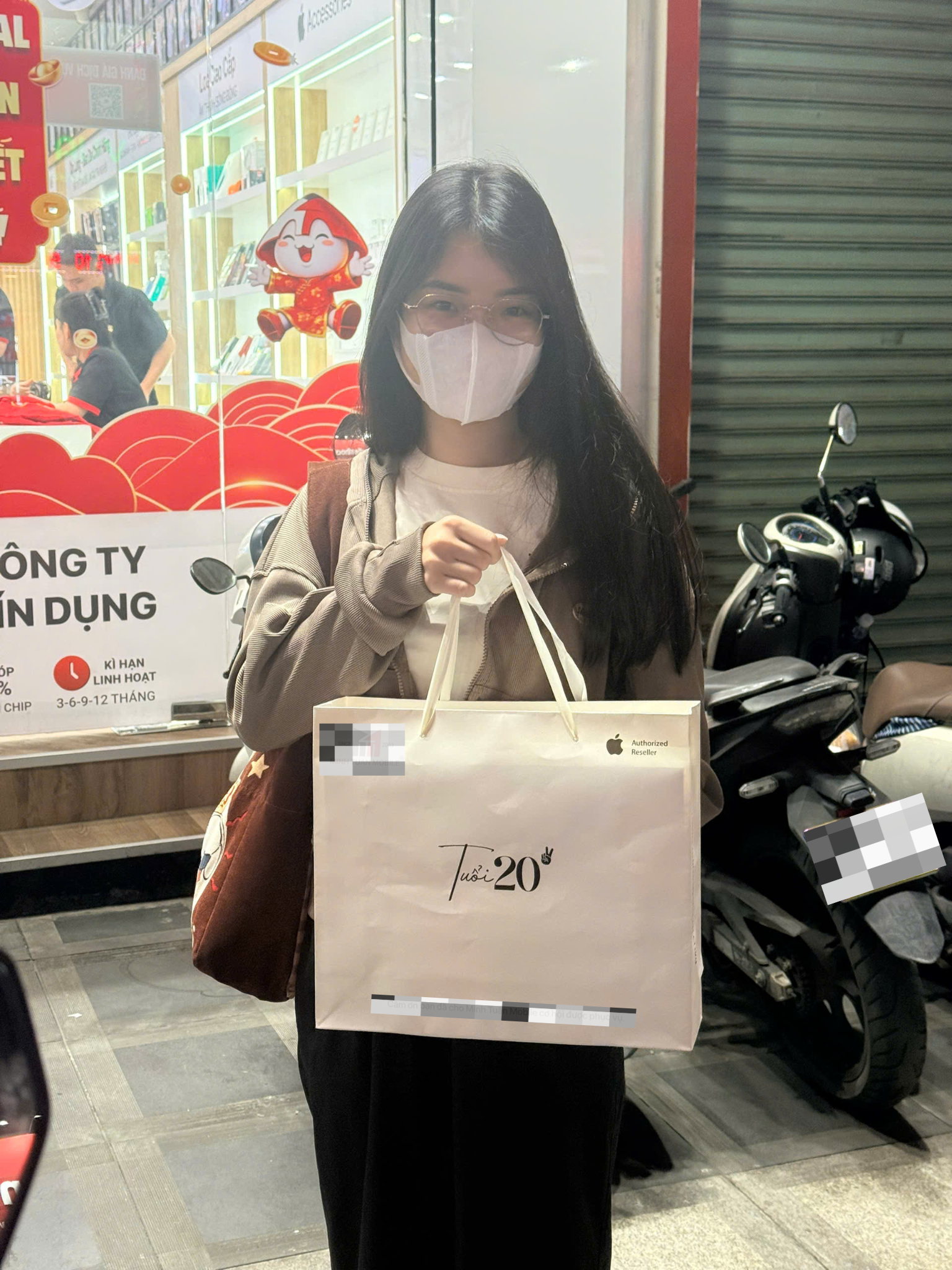 Nhờ có nguyên tắc và kỷ luật dùng thẻ tín dụng, Trà Giang đã mua được nhiều món đồ với hình thức trả góp, để phục vụ công việc - cuộc sống mà không lo 