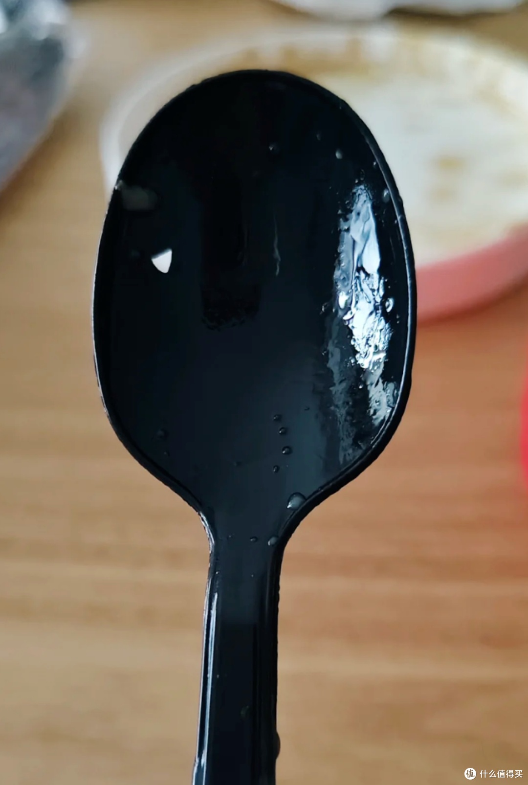 4 thứ nhà bạn hay dùng đi dùng lại: Thật ra bẩn kinh khủng, chuyên gia khuyên VỨT NGAY