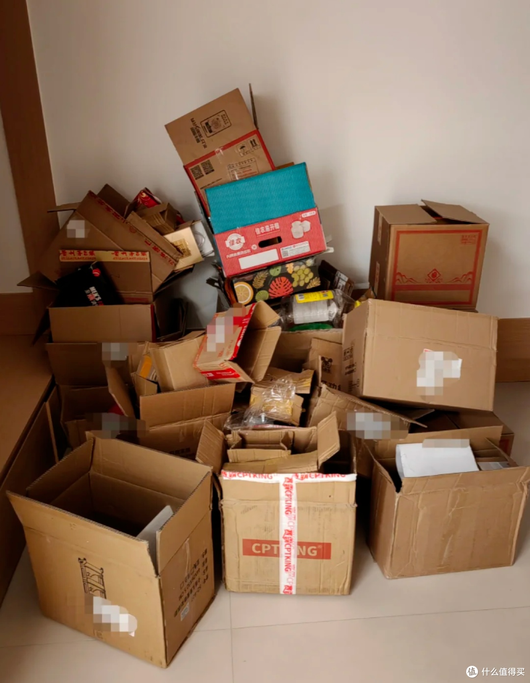 4 thứ nhà bạn hay dùng đi dùng lại: Thật ra bẩn kinh khủng, chuyên gia khuyên VỨT NGAY