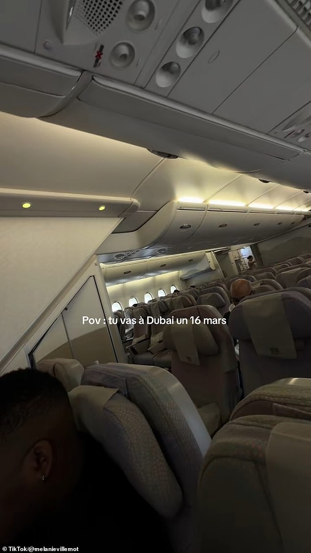 Dubai từng là 1 trong những điểm đến tấp nập hàng đầu thế giới