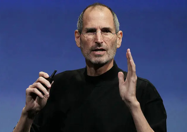 Steve Jobs qua đời năm 2011