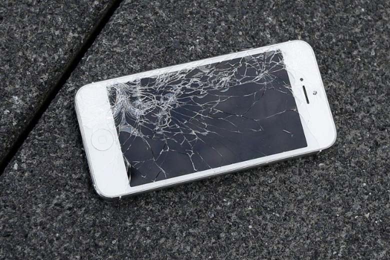 Đừng vội vứt điện thoại, laptop cũ: Tiền cả đấy! 