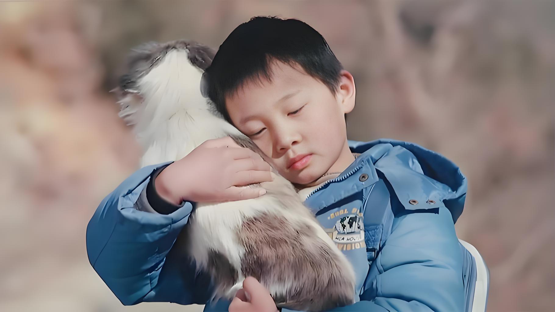  Đừng vội mắng hay lo sợ khi thấy con nói chuyện một mình (Ảnh minh hoạ)