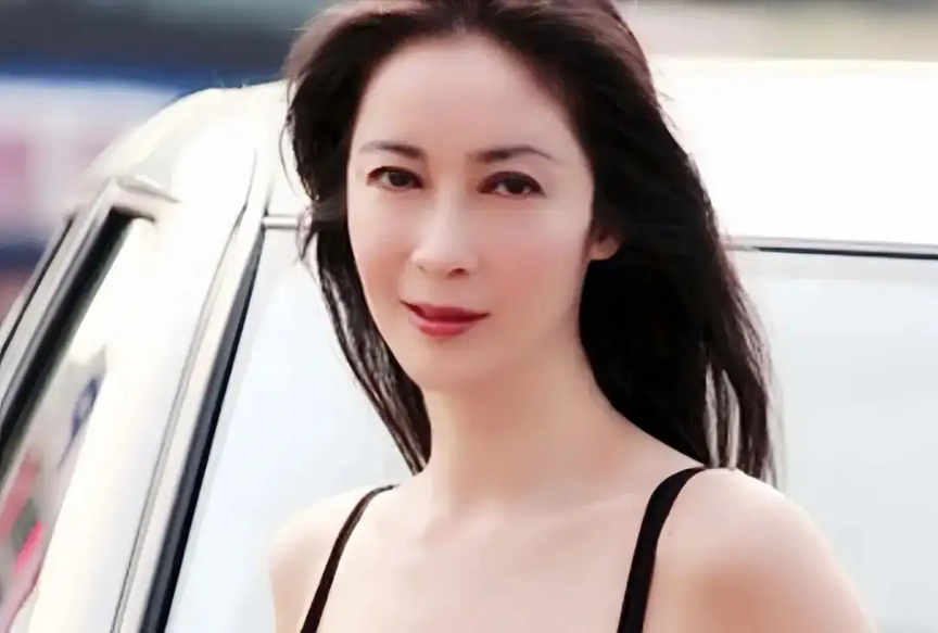 1 nữ diễn viên mắc ung thư giai đoạn cuối đã di căn ra nhiều bộ phận cơ thể