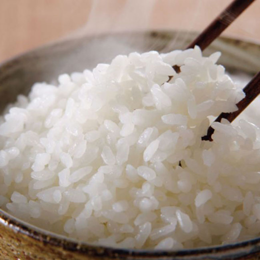 1 mẹo nhỏ giúp cơm nguội mềm xốp như mới nấu, chỉ với một viên đá