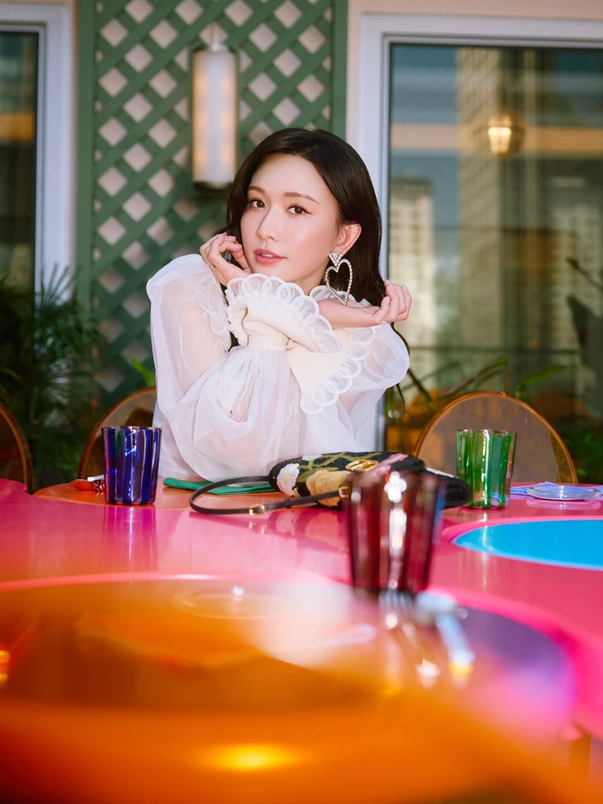 Siêu mẫu 51 tuổi vẫn trẻ đẹp như mới 30 nhờ 5 bí quyết chống lão hóa mà không cần ăn kiêng