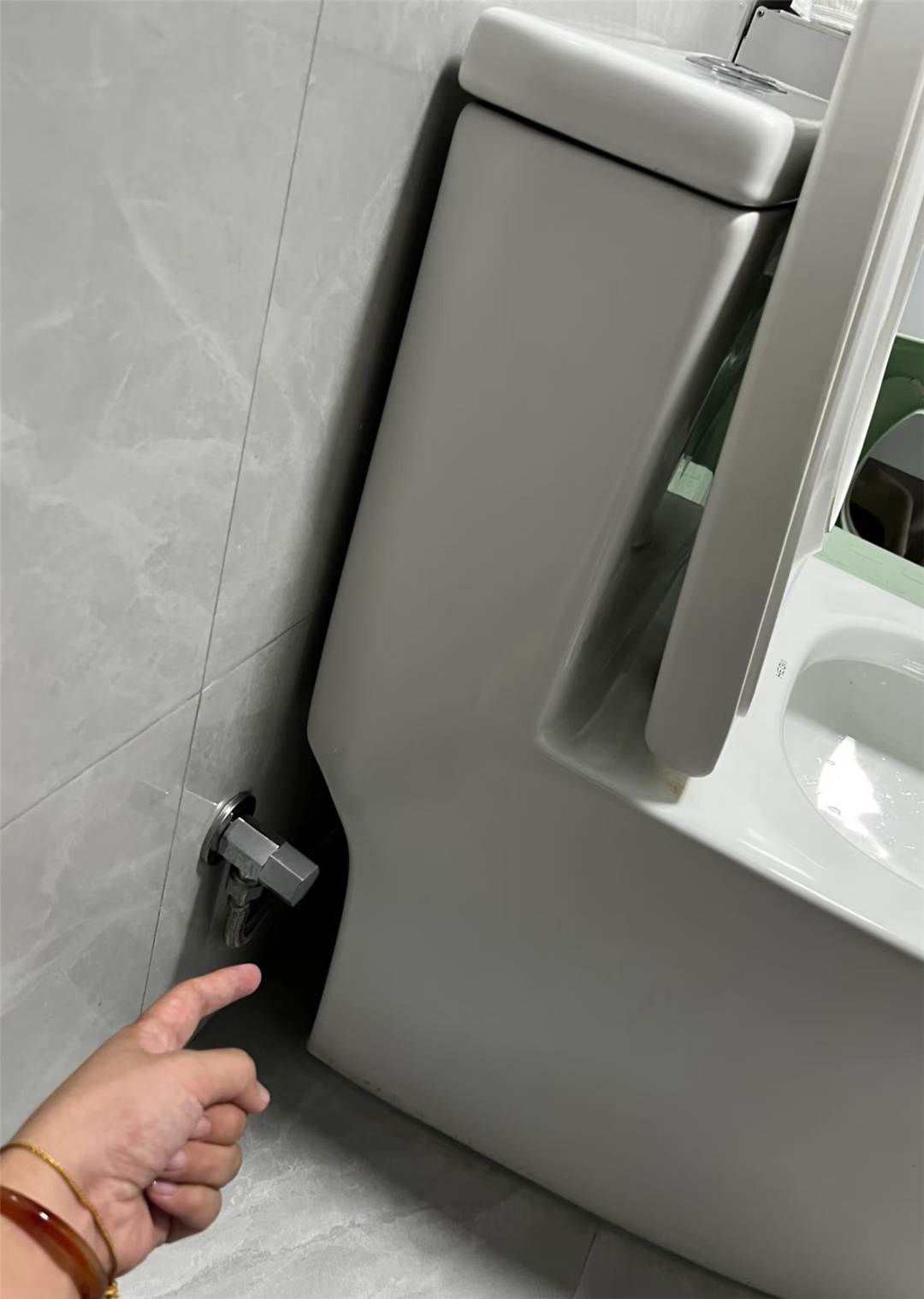 8 góc khuất trong nhà nhiều người cả đời chưa từng nghĩ đến việc dọn dẹp, lúc phát hiện mới ngạc nhiên