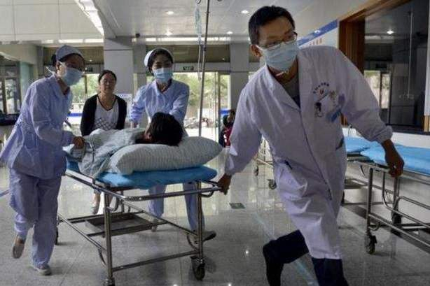 Mẹ bầu 9 tháng phải phẫu thuật lấy thai khẩn cấp vì 1 món ăn trong tủ lạnh nhà nào cũng có