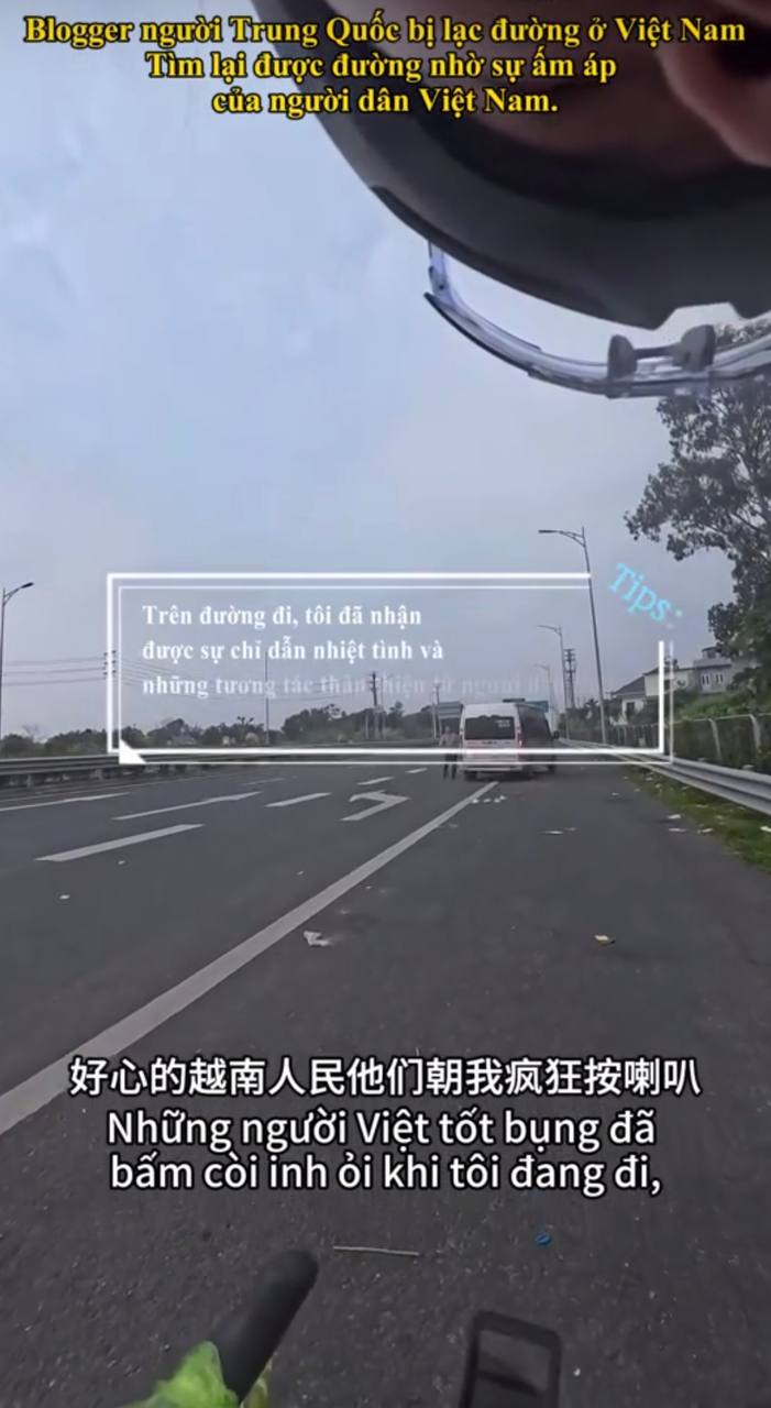 Nữ du khách đi lạc vào làn đường cao tốc.