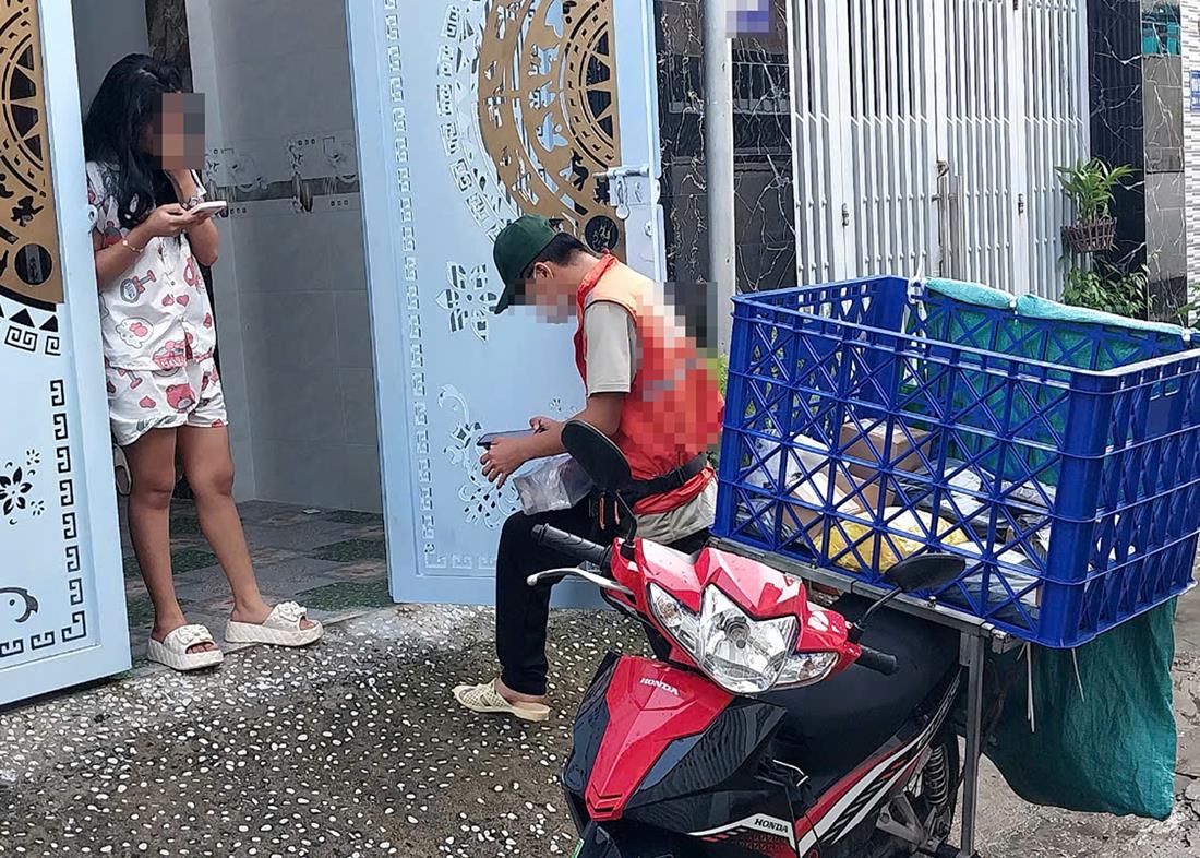 Thủ đoạn lừa đảo mới liên quan đến shipper giao hàng