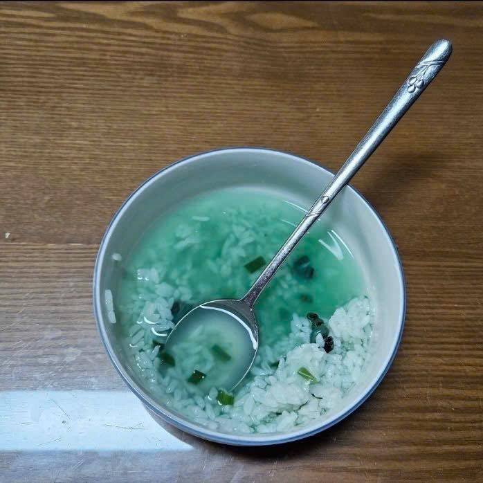 Món canh ốc suối kì lạ (Ảnh: @n_0klim)