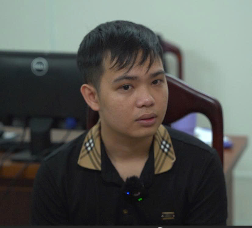 Đối tượng Dương Thanh Toàn tại cơ quan Công an (Ảnh: Công an tỉnh Khánh Hòa)