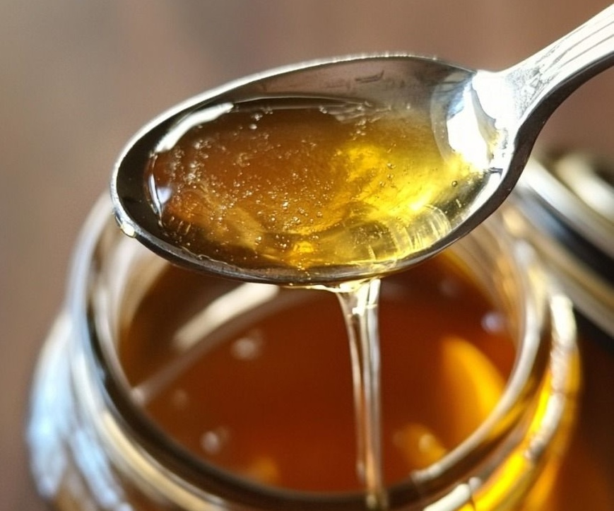 Tuyệt đối không cho trẻ dưới 1 tuổi dùng mật ong trong mọi trường hợp