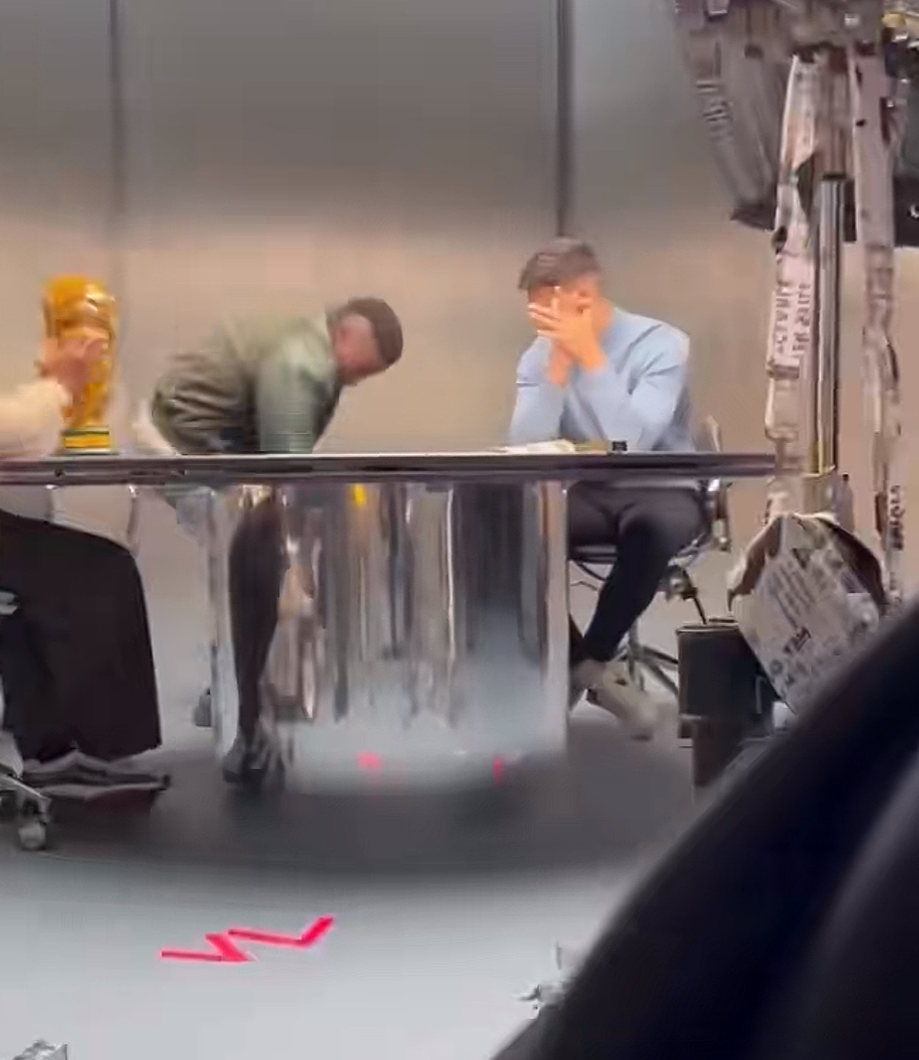 Giải mã ảo giác thị giác Messi hội ngộ Ronaldo ở quảng cáo World Cup 2026, hậu trường hé lộ tất cả